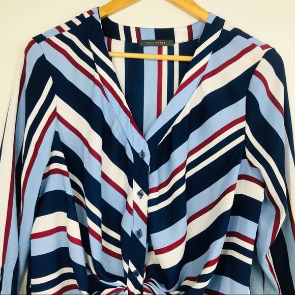 Suzy Shier Striped Tie Front Button  Down Blouse M - Picture 9 of 14